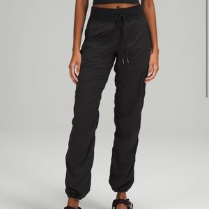 LULULEMON DUPE dance pants Sz 4